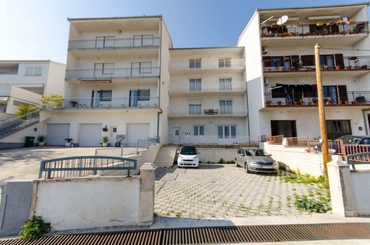 Bridge And Beach Apartments Trogir Eksteriør billede