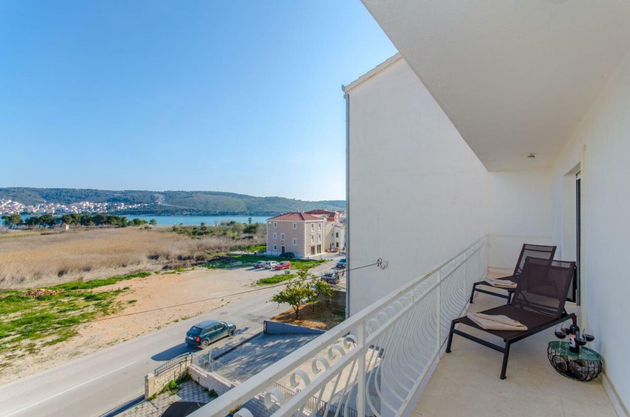 Bridge And Beach Apartments Trogir Eksteriør billede